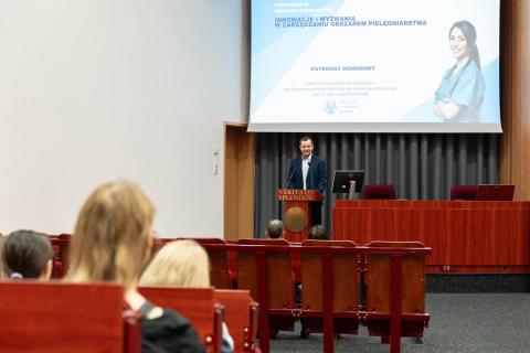 zdjęcie z konferencji pielęgniarskiej