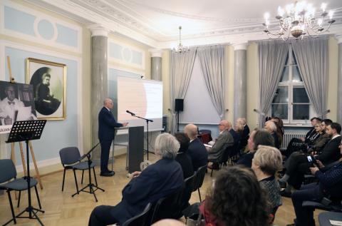 zdjecie z uroczystej sesji naukowej